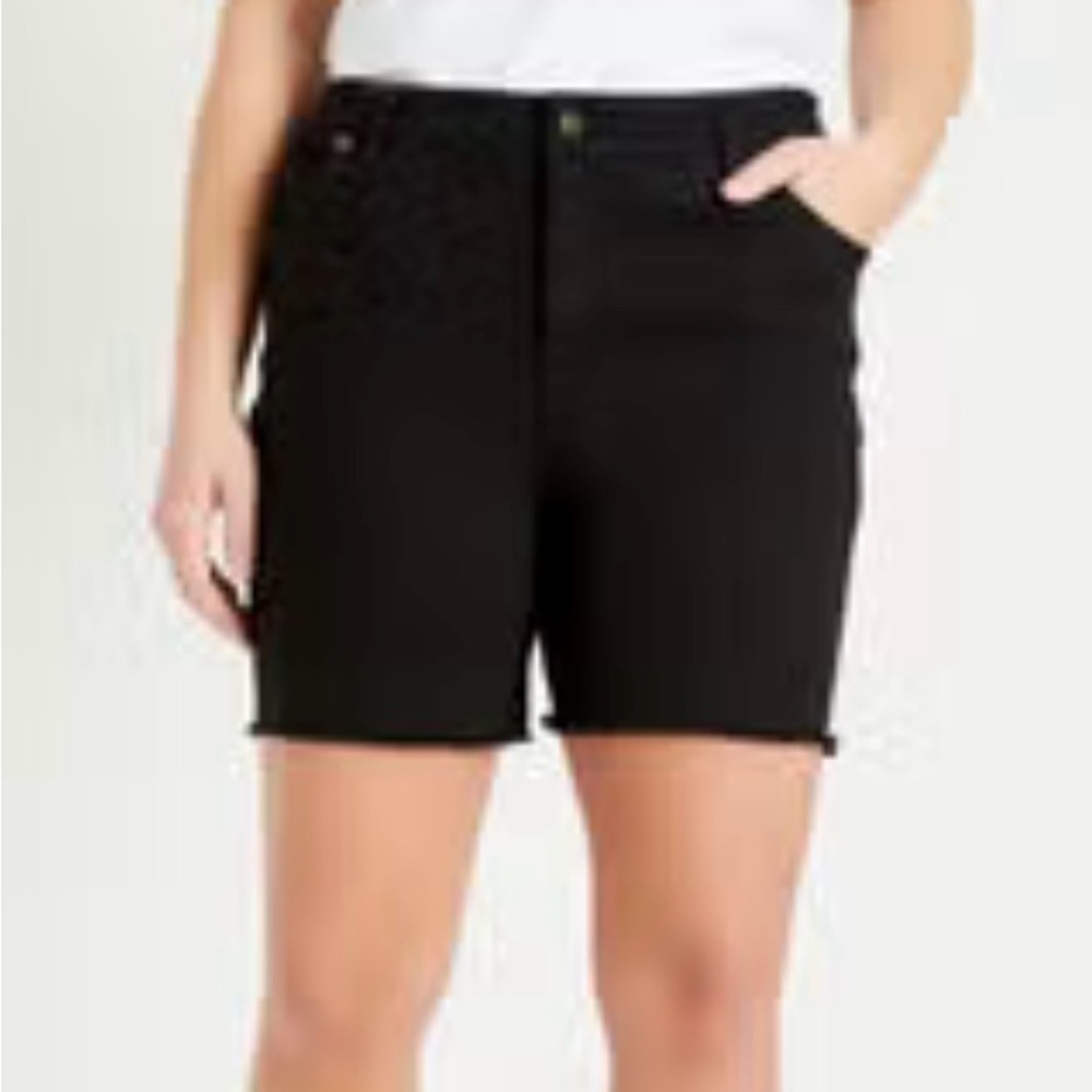 WOMEN WITHIN- PLUS SIZE BERMUDA SHORTS 🩳 with Pockets